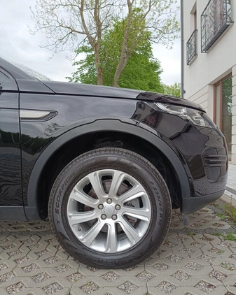 Land Rover Discovery Sport cena 99900 przebieg: 98000, rok produkcji 2019 z Warszawa małe 301